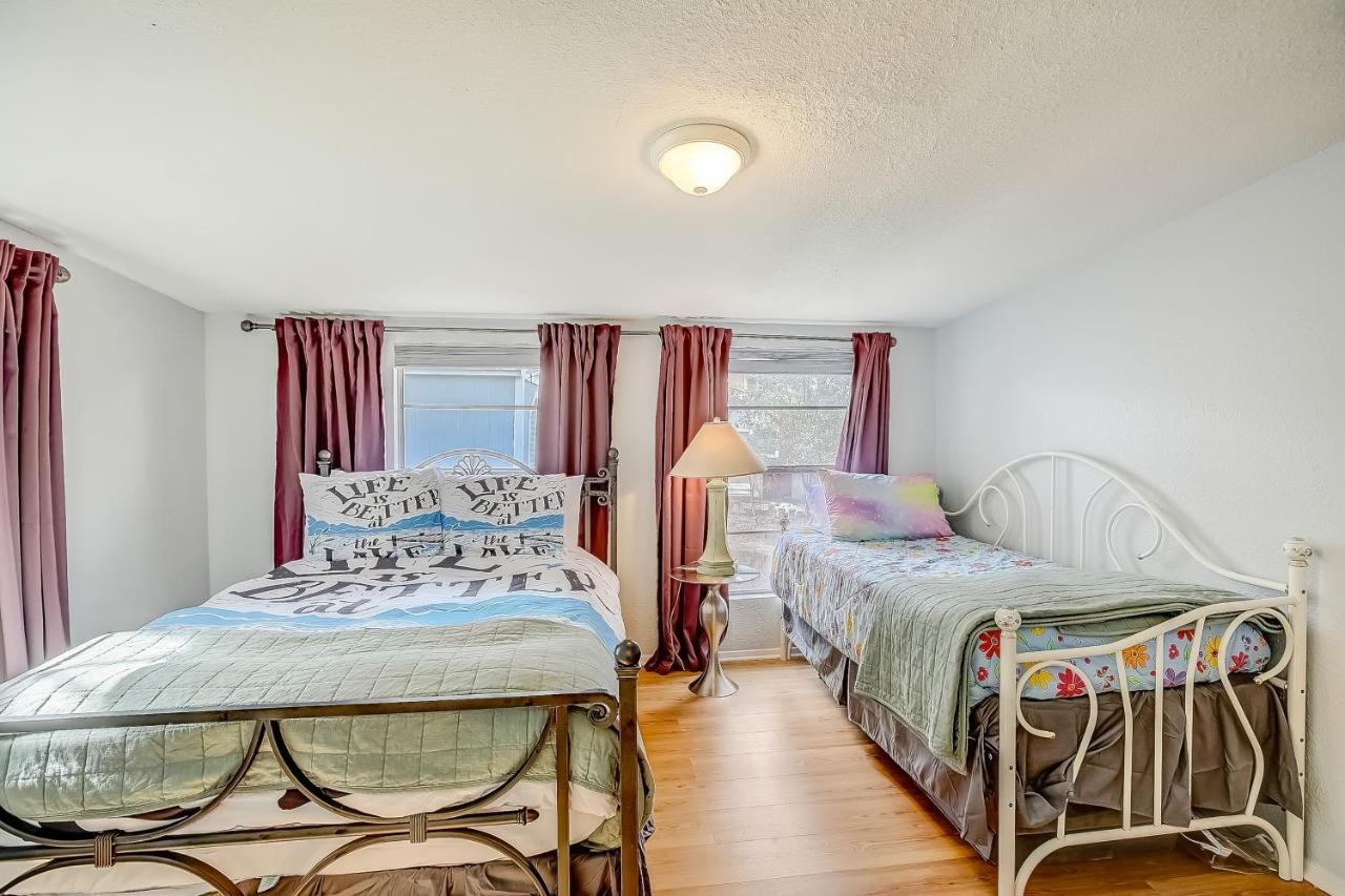 Lakeview Lodge Spicewood エクステリア 写真