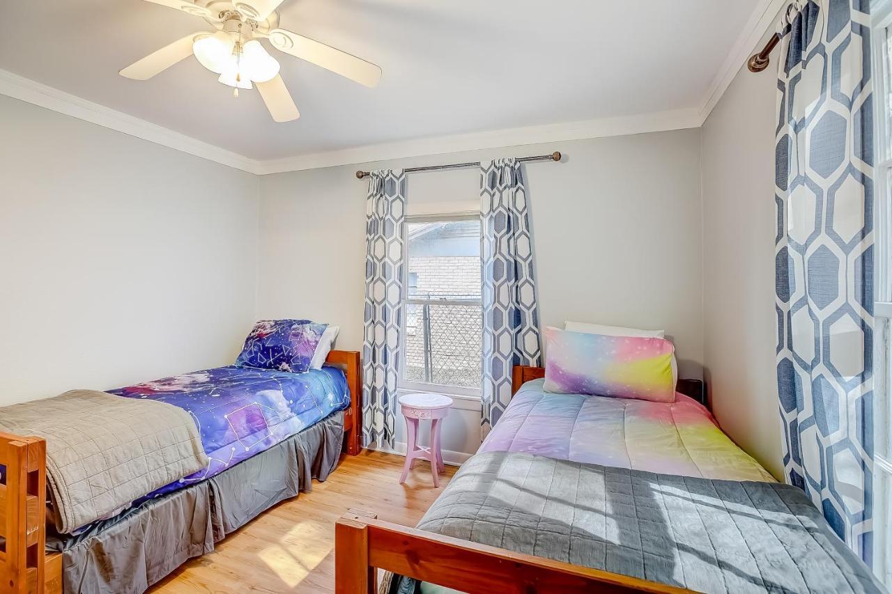 Lakeview Lodge Spicewood エクステリア 写真